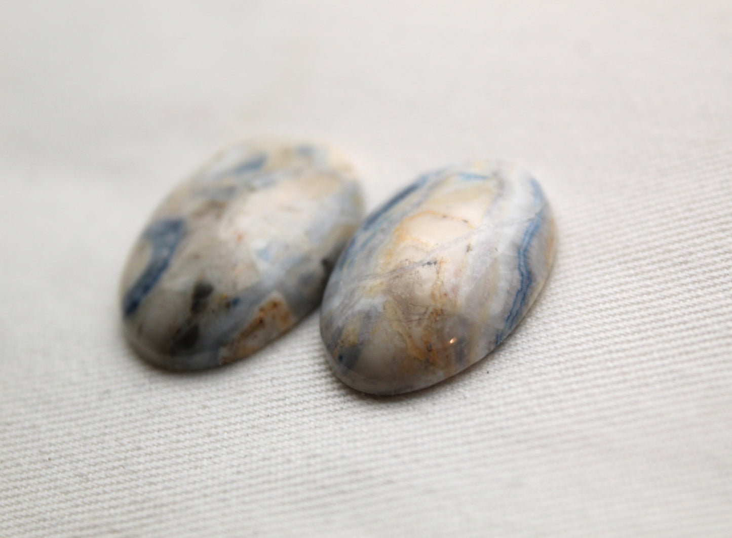 Scheelite Cabochon Lot Gemstone freeform blue