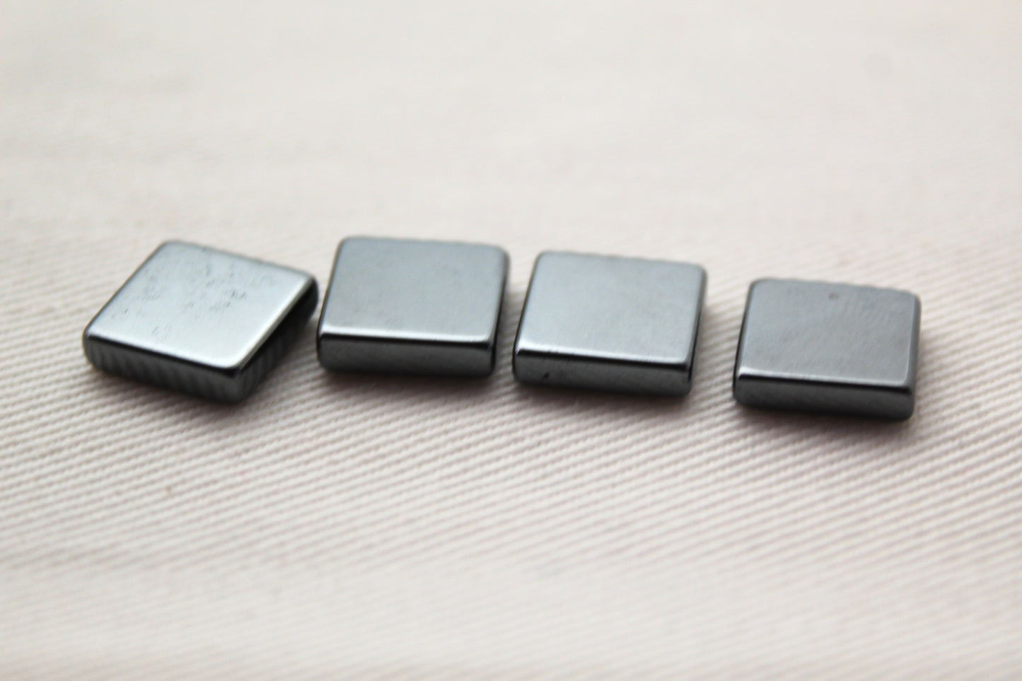 Lot of FOUR Hematite cabochons Gemstones FLAT square 10mm