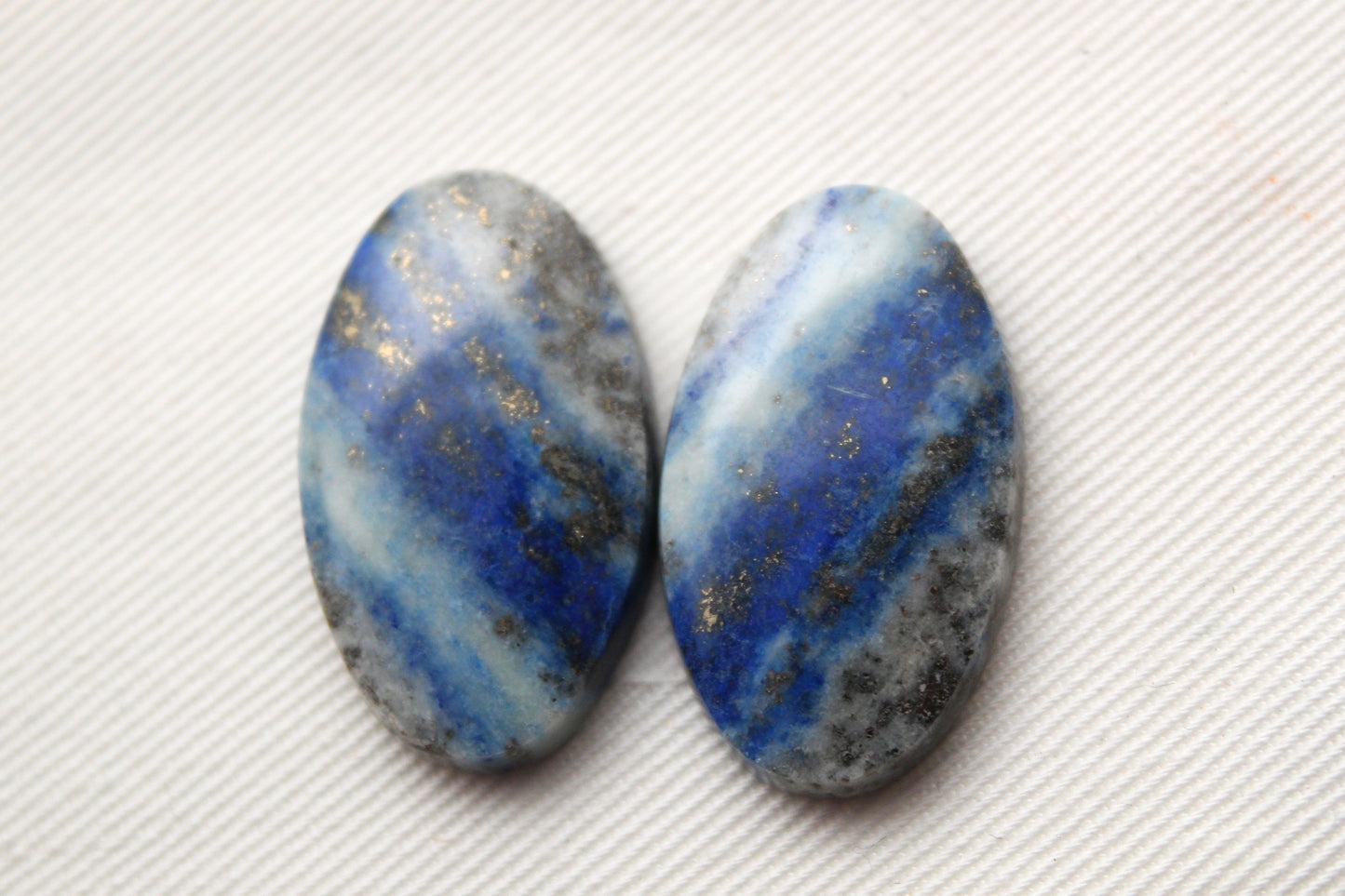 Pair of Lapis Lazuli cabochons Gemstones Oval