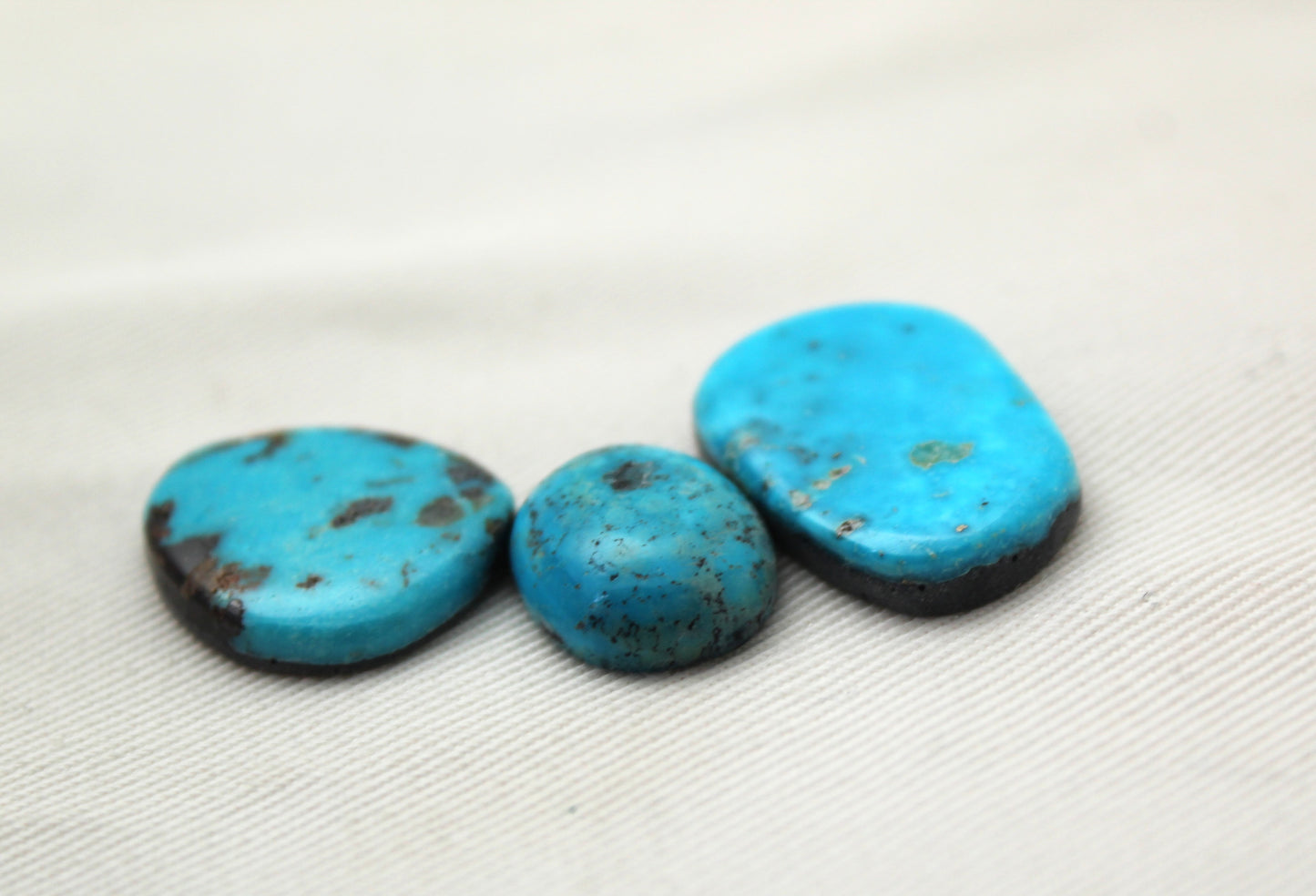 Kingman Turquoise lot Three cabochons Gemstones