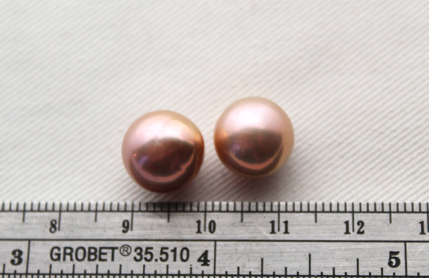 Paire de perles d'eau douce baroques 11 MM NON PERCEES