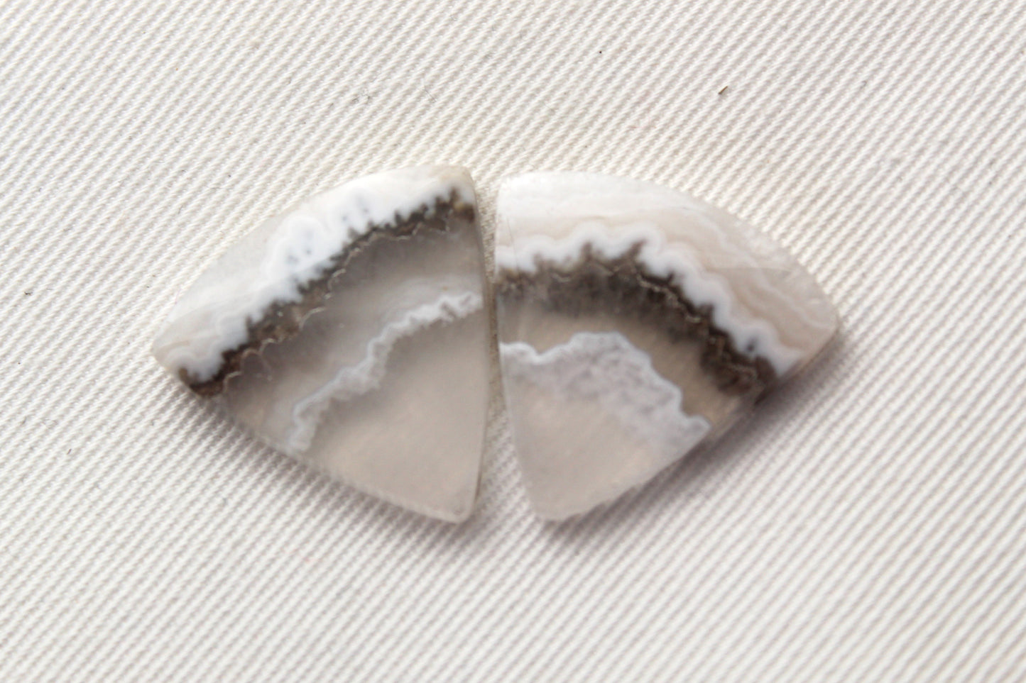Pandora Agate Pair Cabochon Gemstone white beige