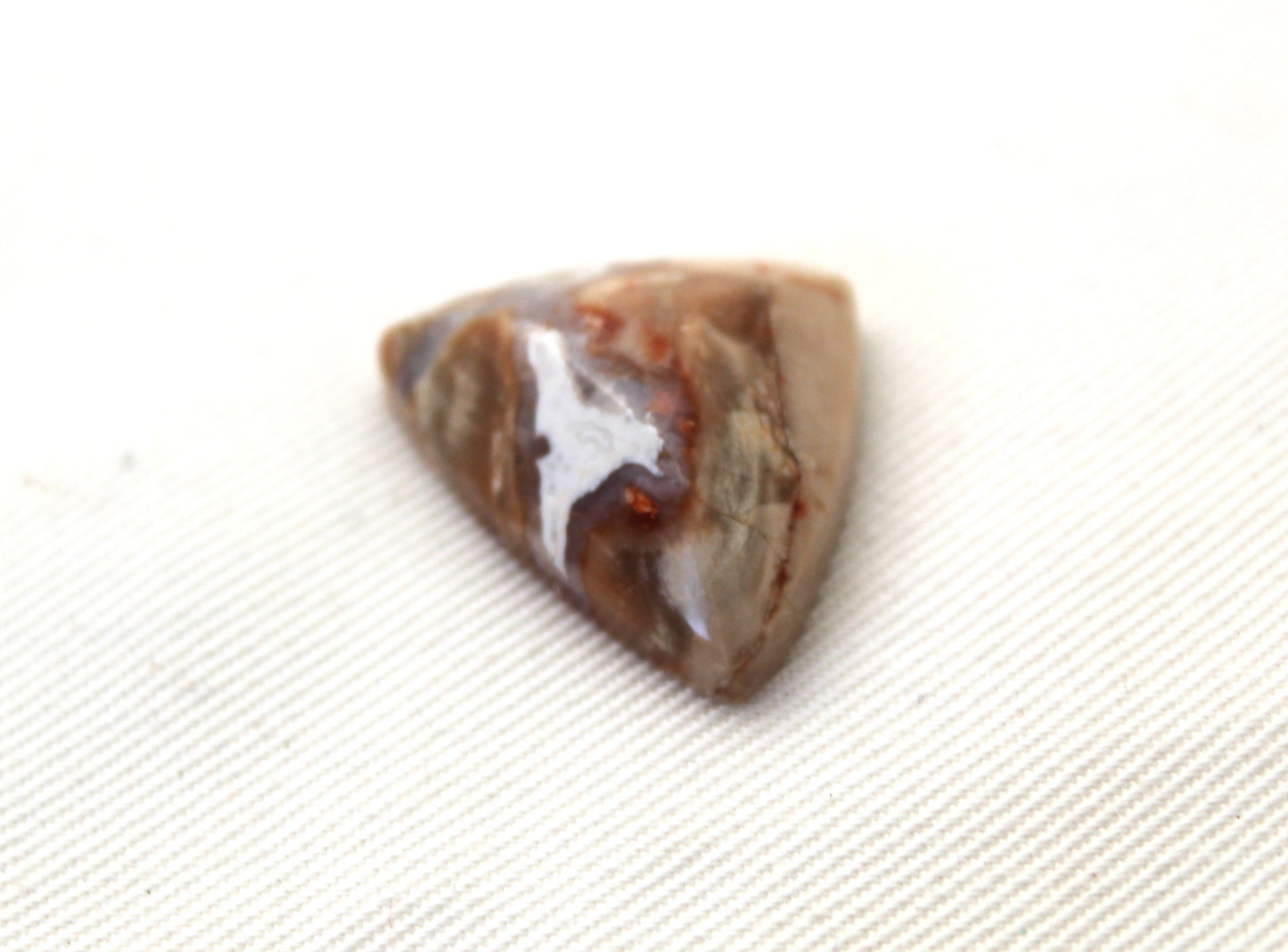 Natural Agate Cabochon Gemstone beige triangle