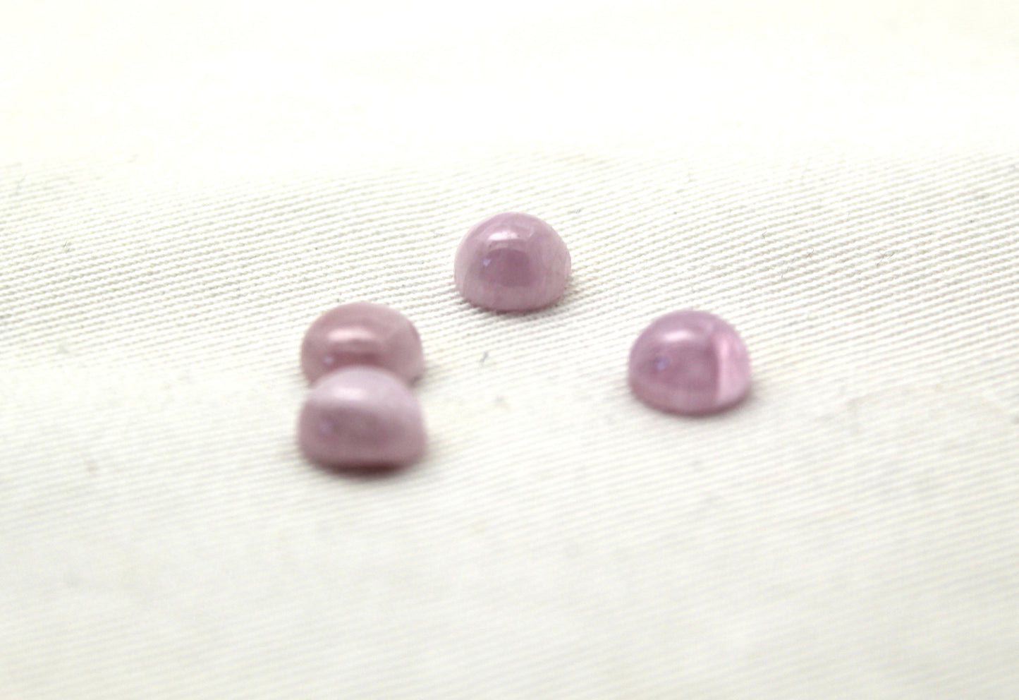FOUR Kunzite cabochons Gemstones round 8MM