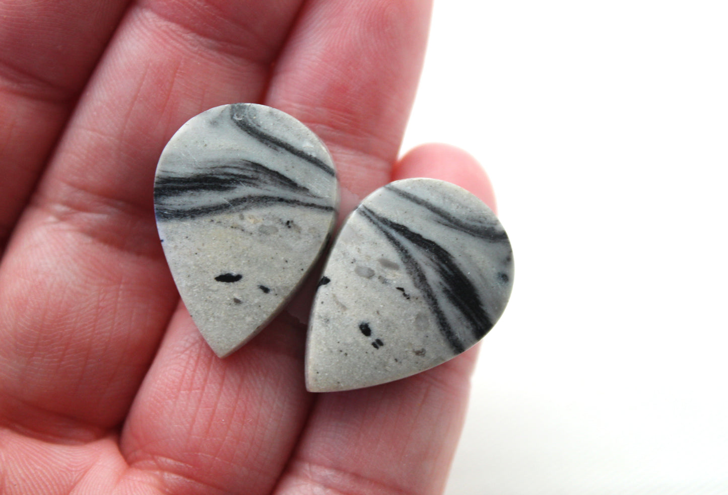 Pair of striped Jasper Cabochons Pear