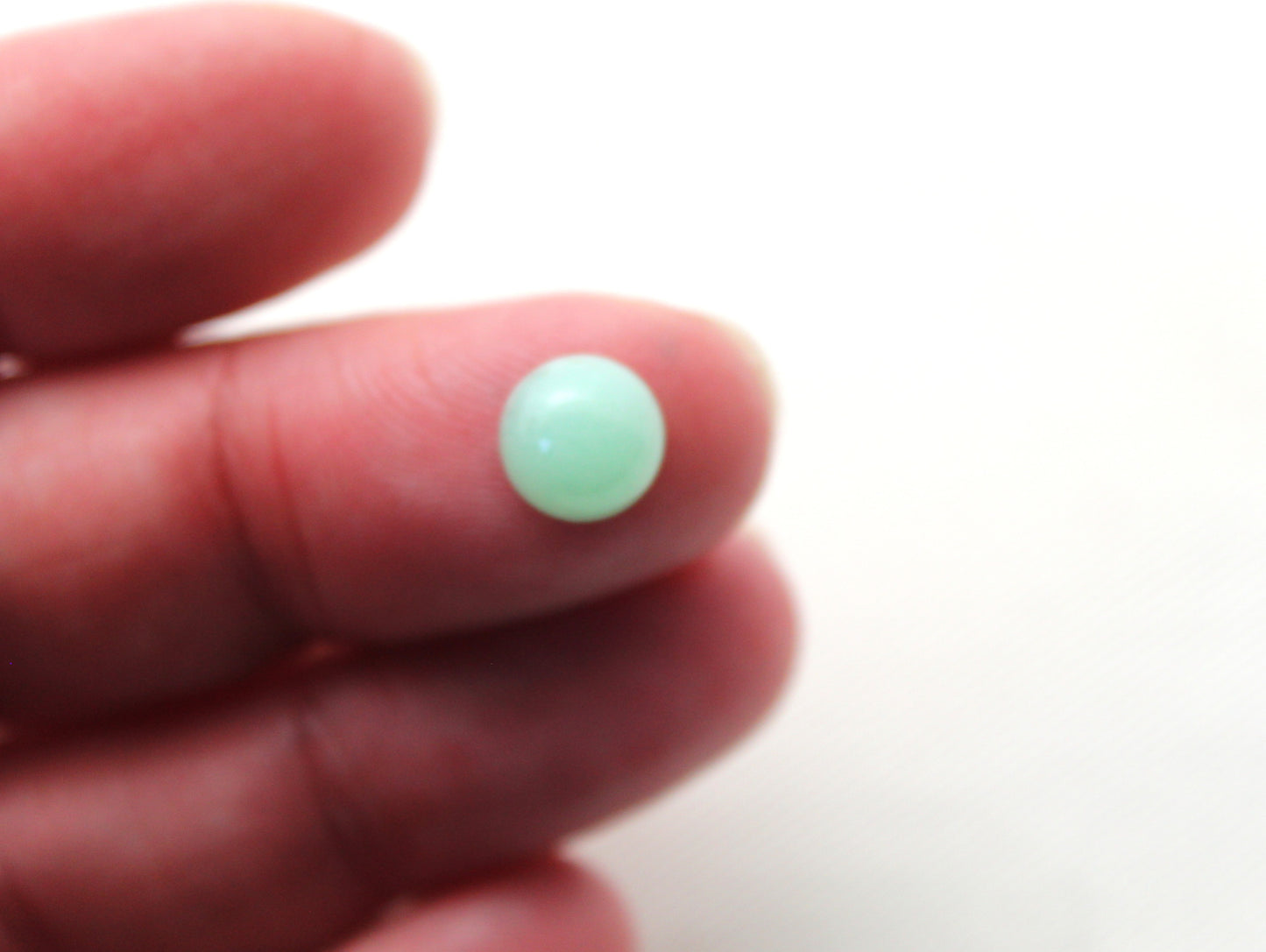 TWO Chrysoprase round cabochon 8 mm green