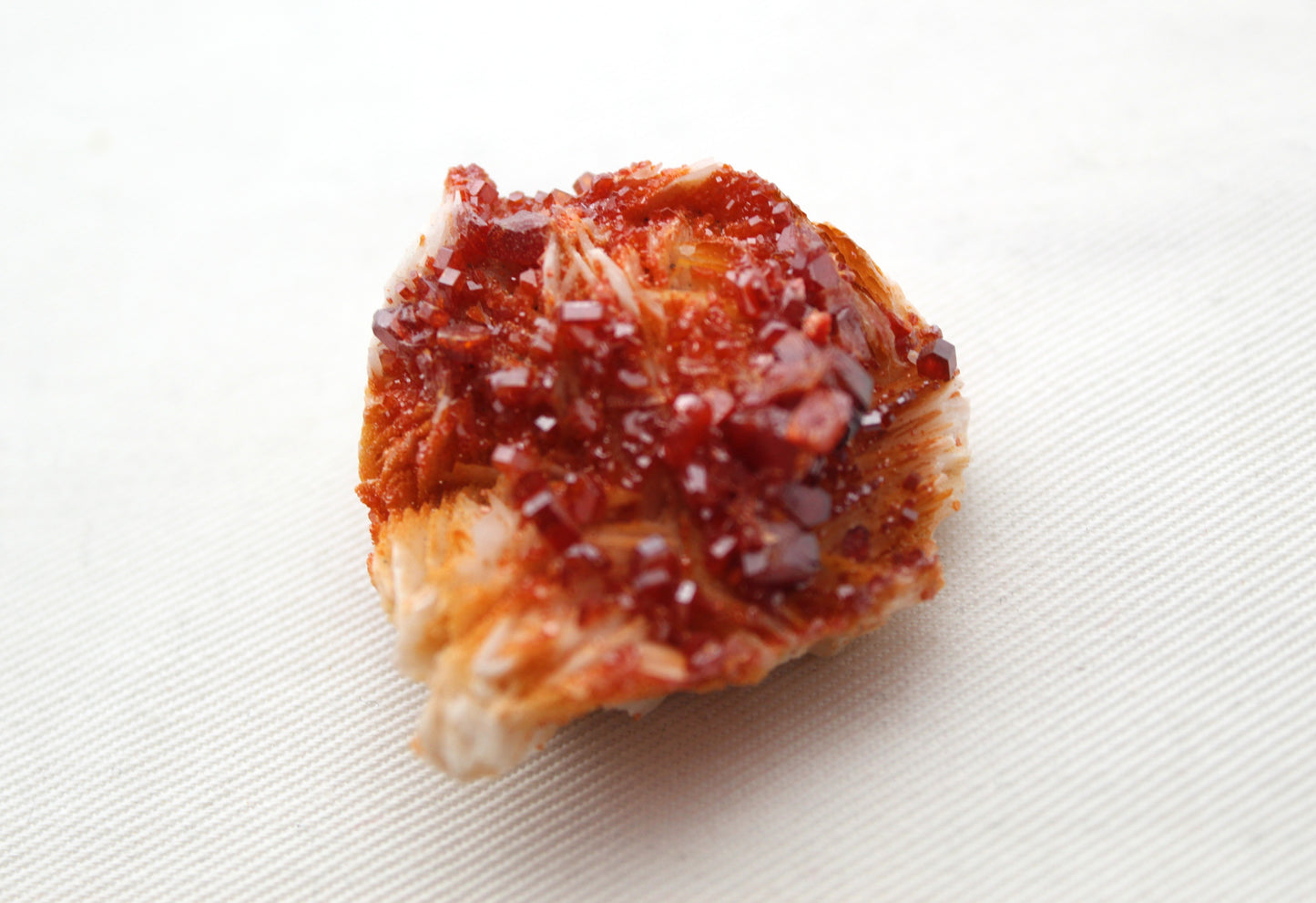 Small Vanadinite gemstone Specimen rough