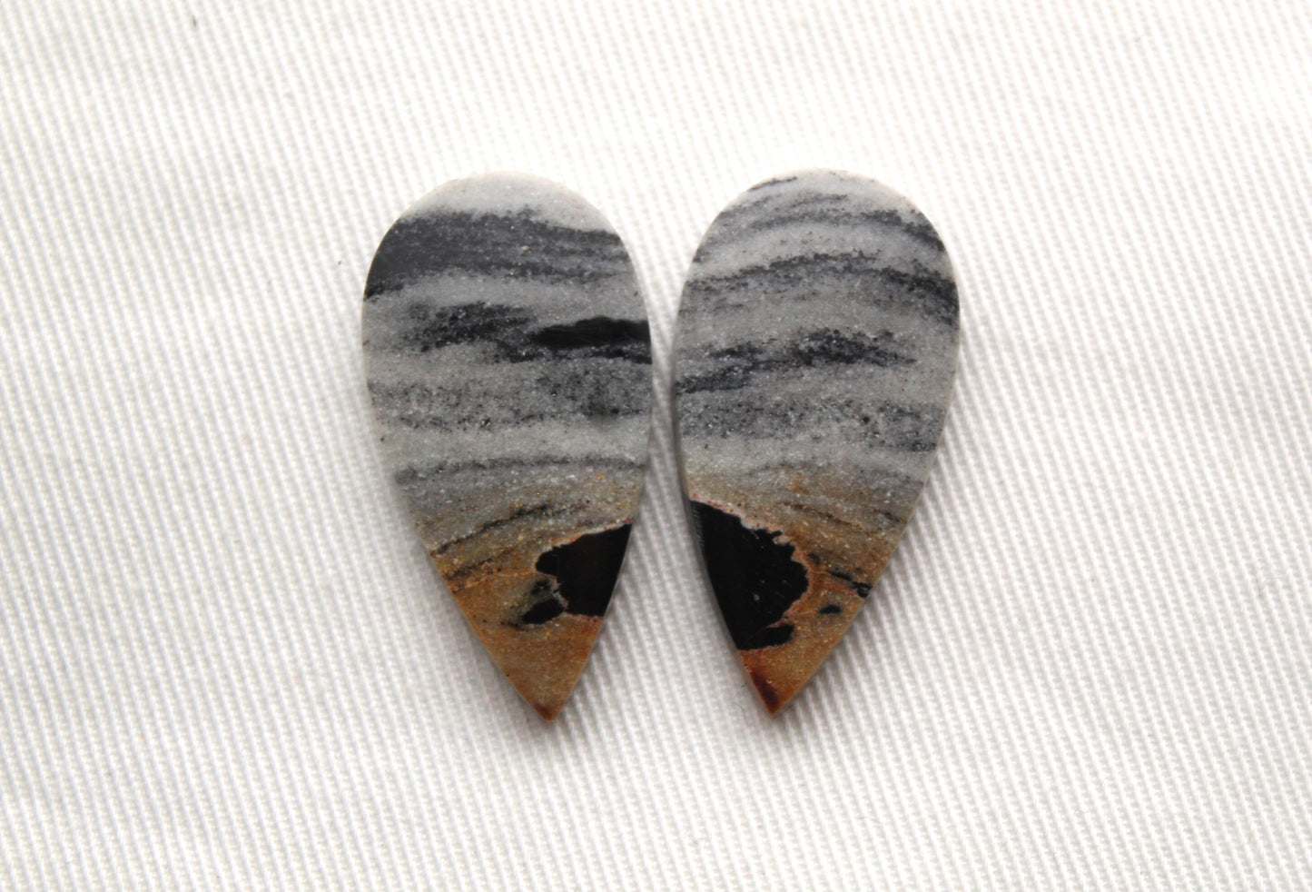 Pair of striped Jasper Cabochons Teardrop