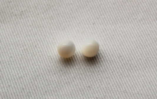 Mother of Pearl ball Pair  Gemstone 6MM half drilled