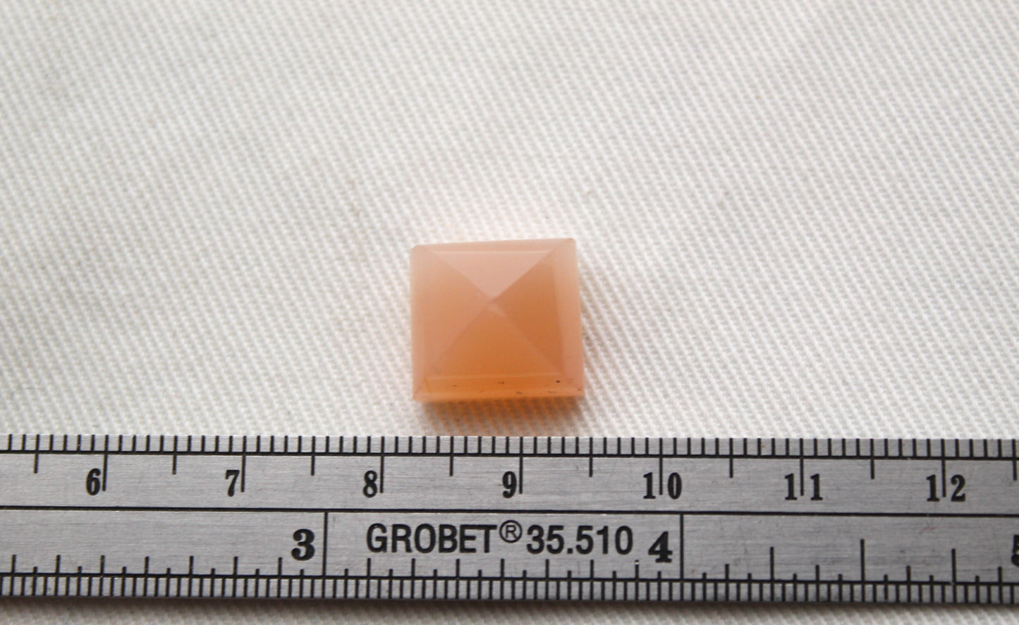 ONE peach Moonstone cabochons Gemstones pyramid