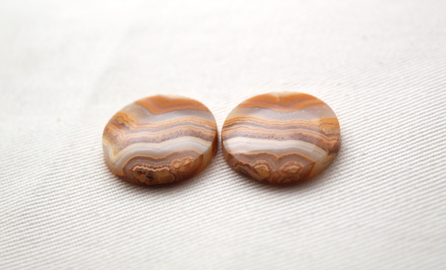 Lace Agates Cabochons Gemstone Pair round 20MM