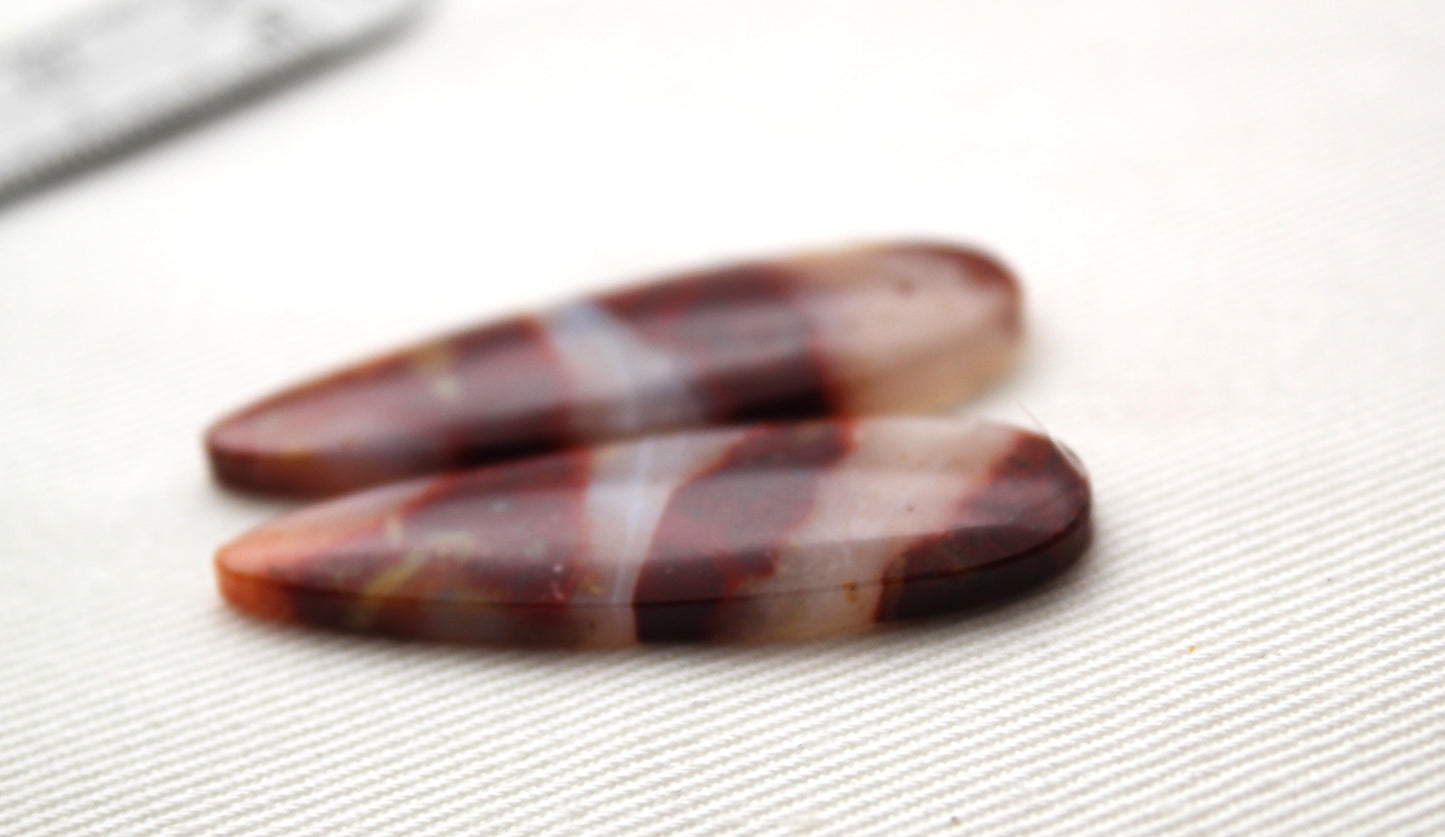 Agates Cabochons Gemstone red white teadrop