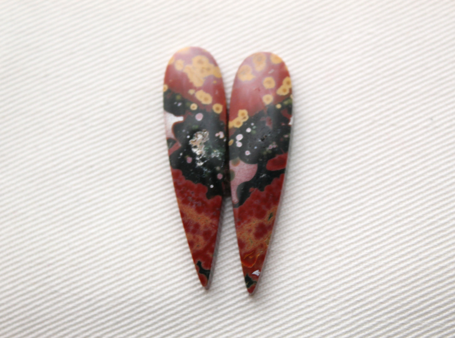 River Jasper Cabochon Paire Gemme multicolore Ovale