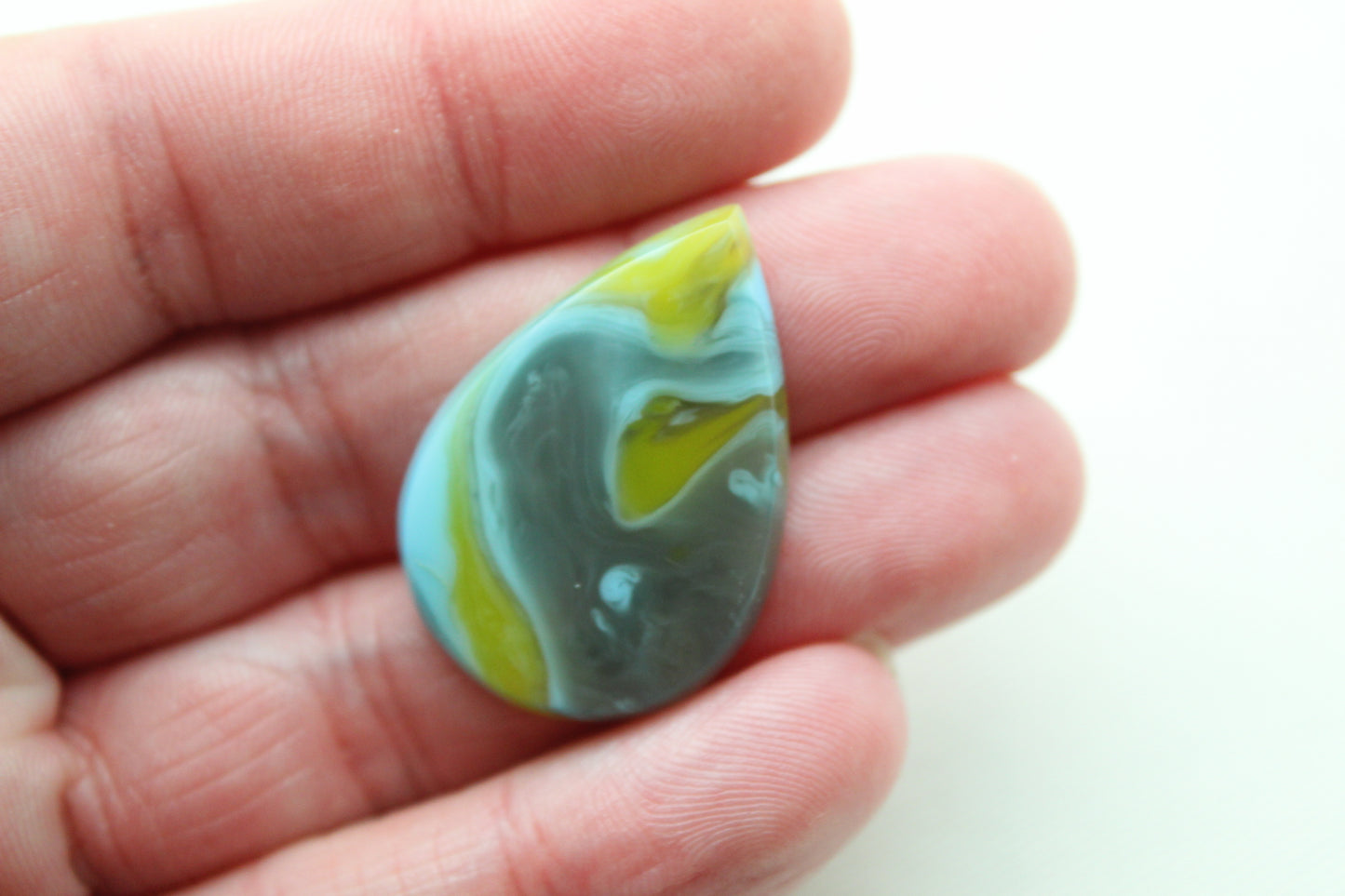 One Resin Cabochon teardrop blue yellow