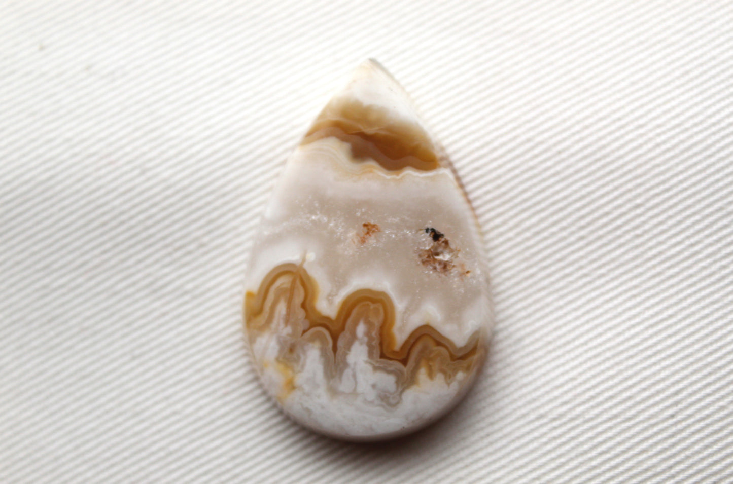 Seam Agate Cabochon Gemstone White teardrop