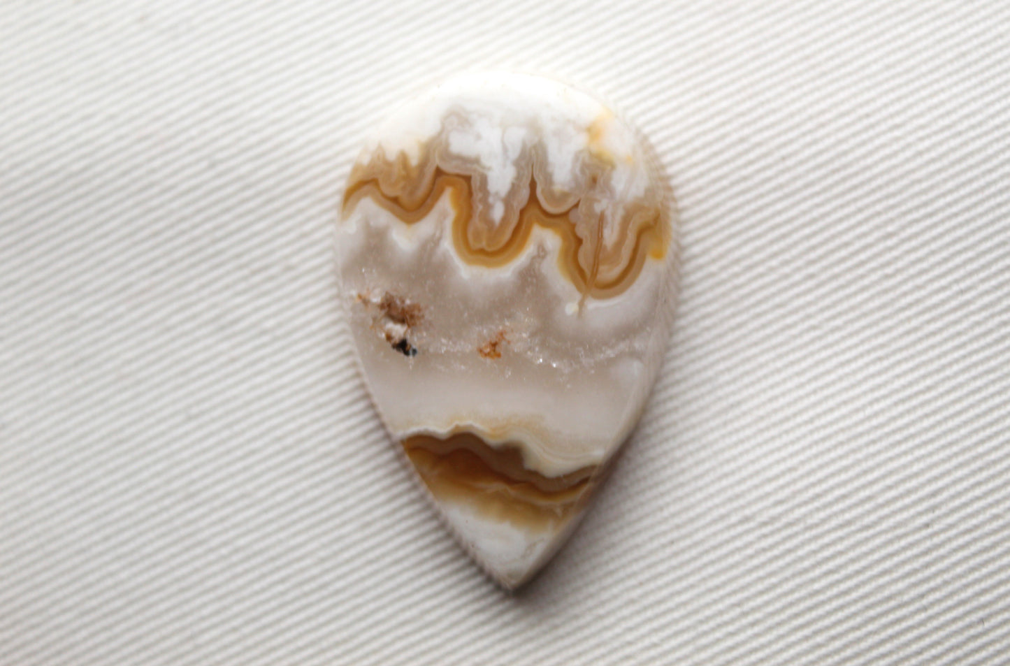 Seam Agate Cabochon Gemstone White teardrop