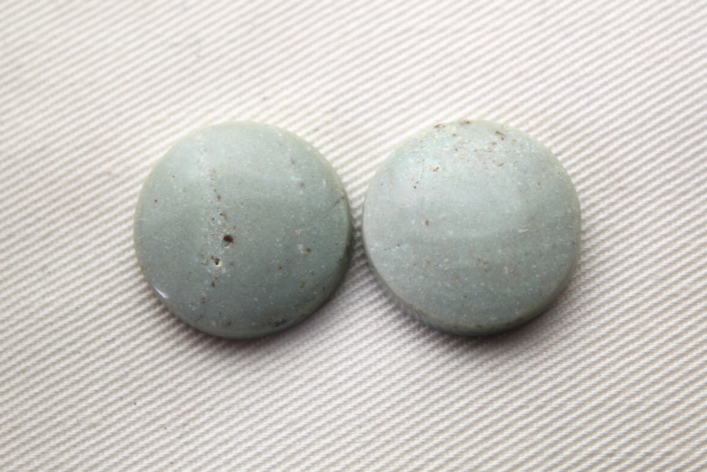 Pair of green Jasper Cabochons round 18MM