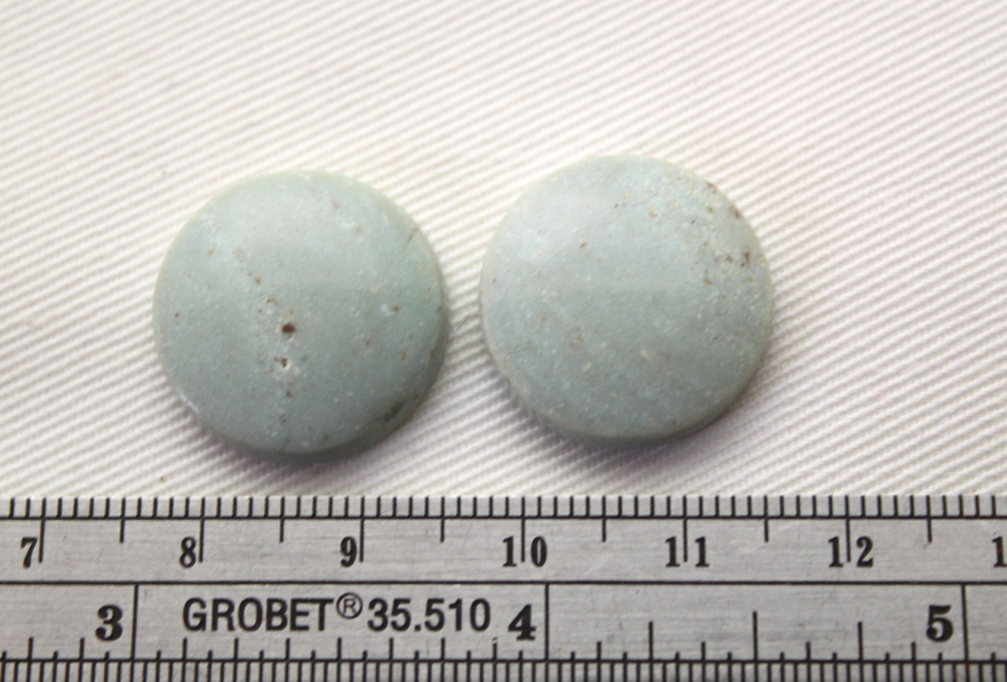 Pair of green Jasper Cabochons round 18MM