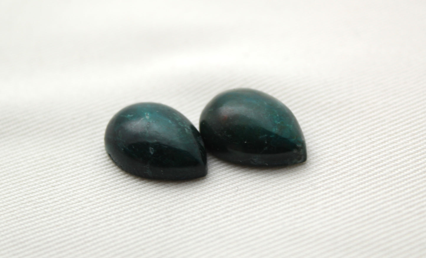 Two pear Chrysocolla Cabochons Blue Gemstone 13X18MM