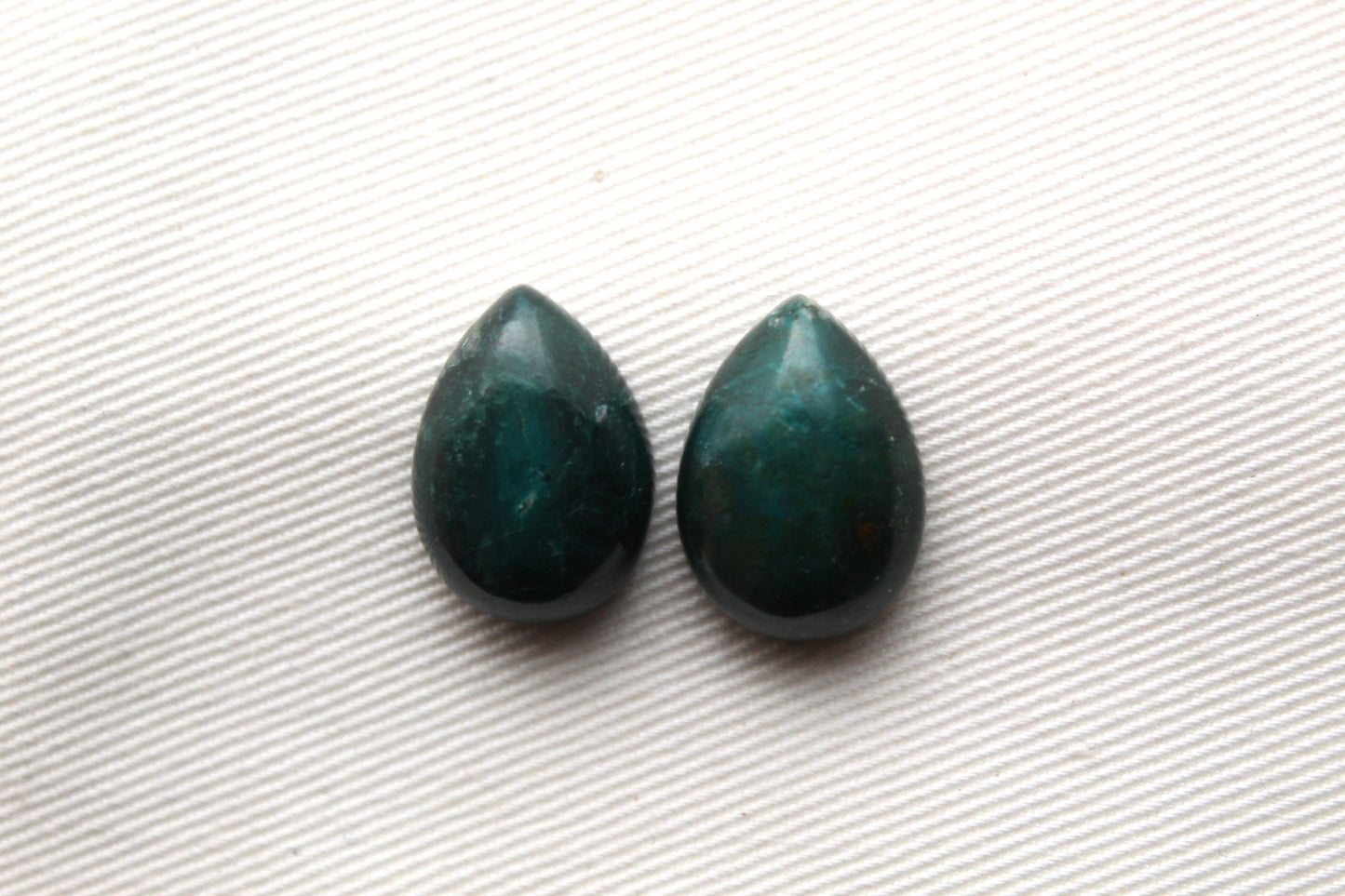 Two pear Chrysocolla Cabochons Blue Gemstone 13X18MM