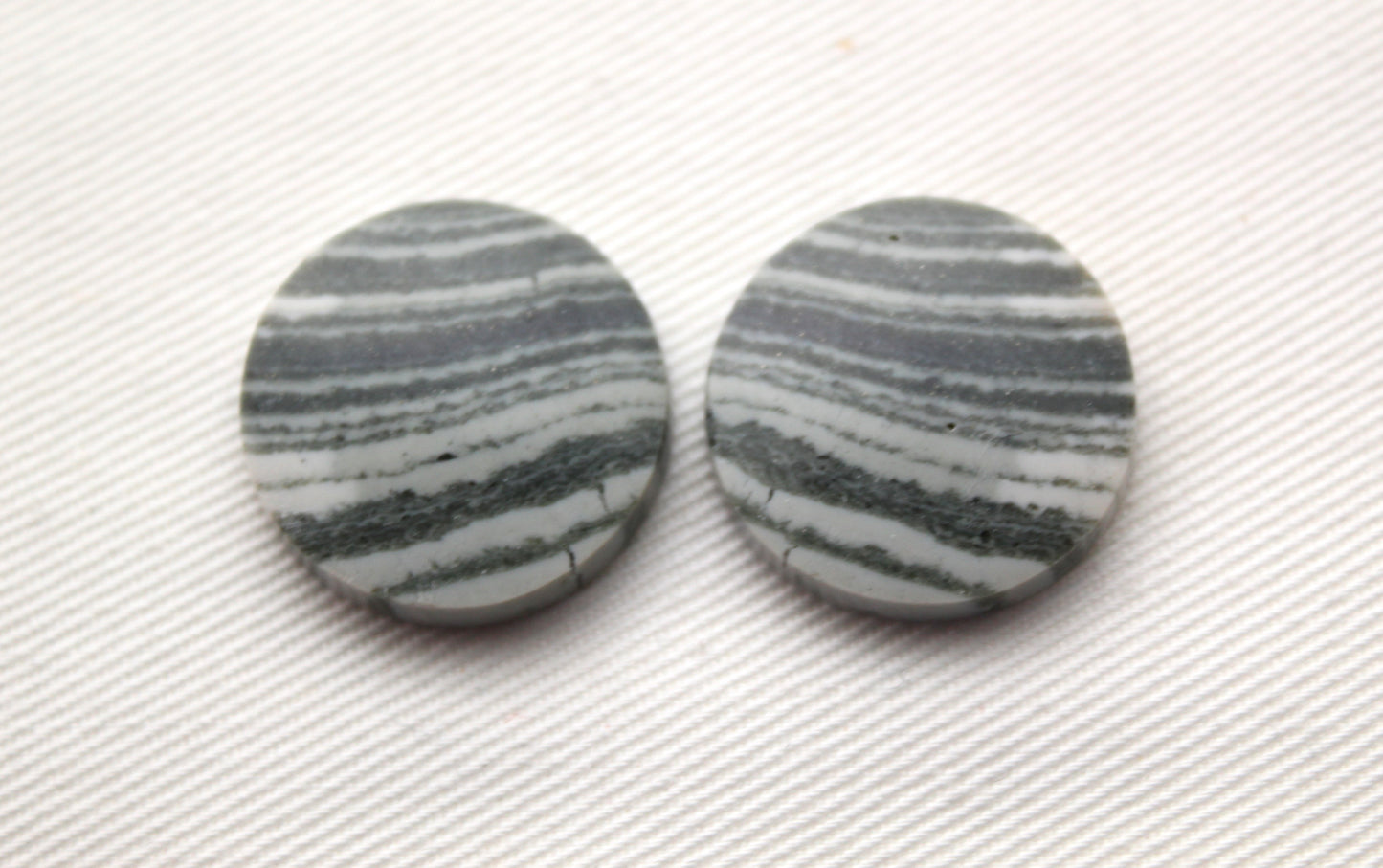 Pair of striped green Jasper Cabochons round 20MM