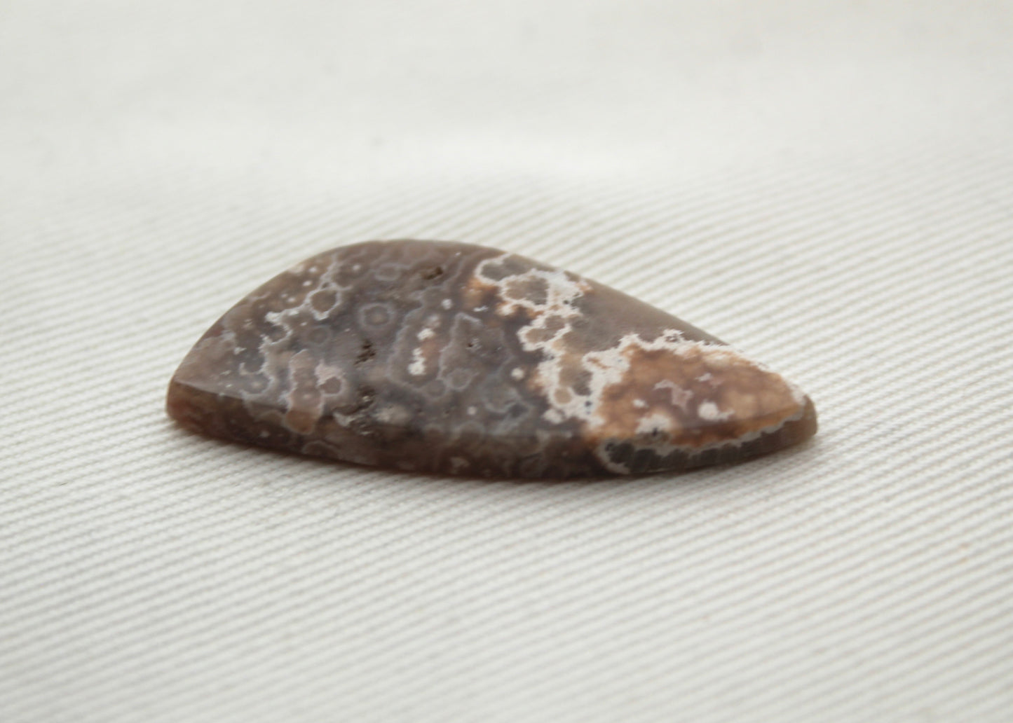 River Jasper Cabochon Gemstone beige natural