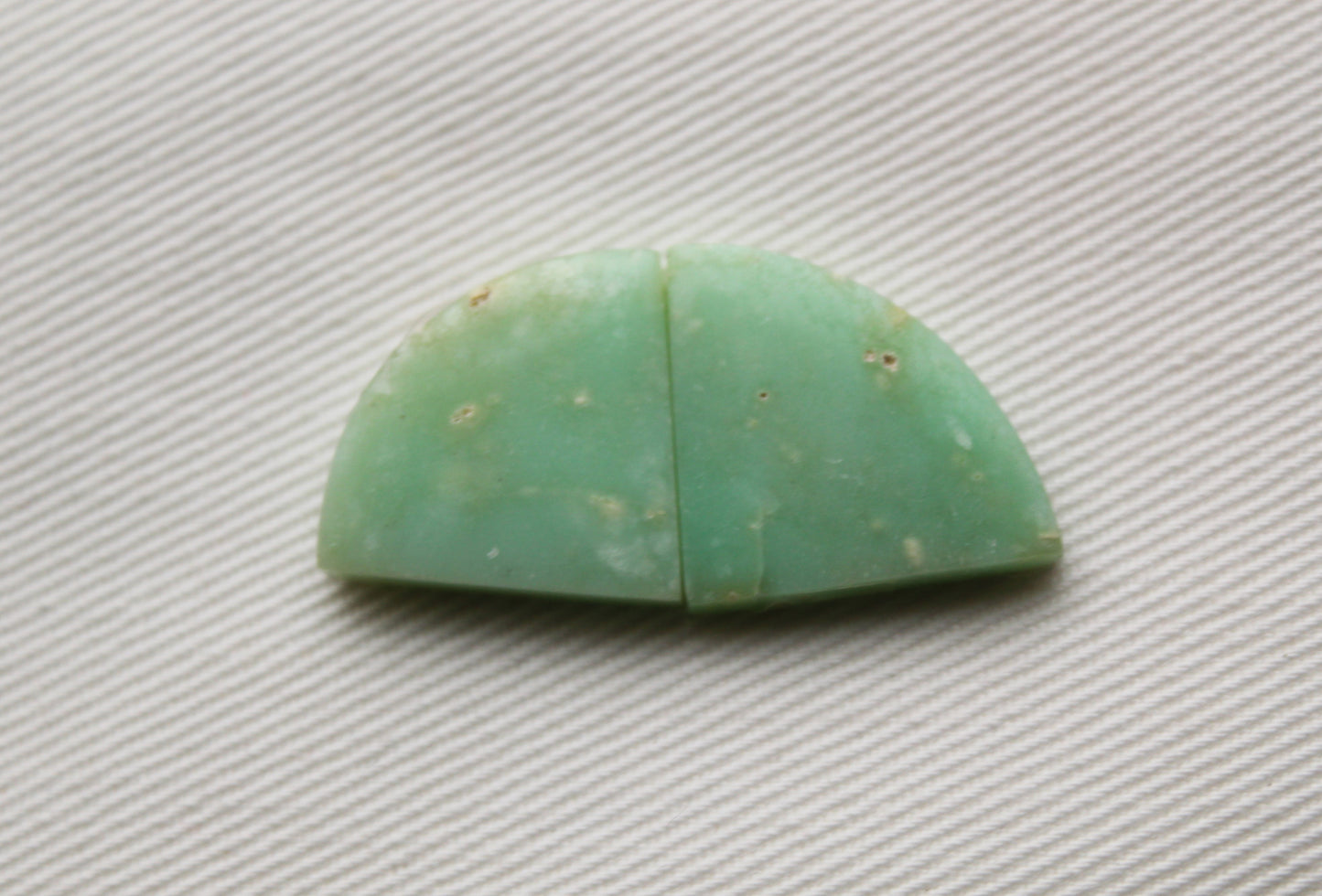 Paire Cabochon Petit Chrysoprase Pierre gemme vert clair 15MM