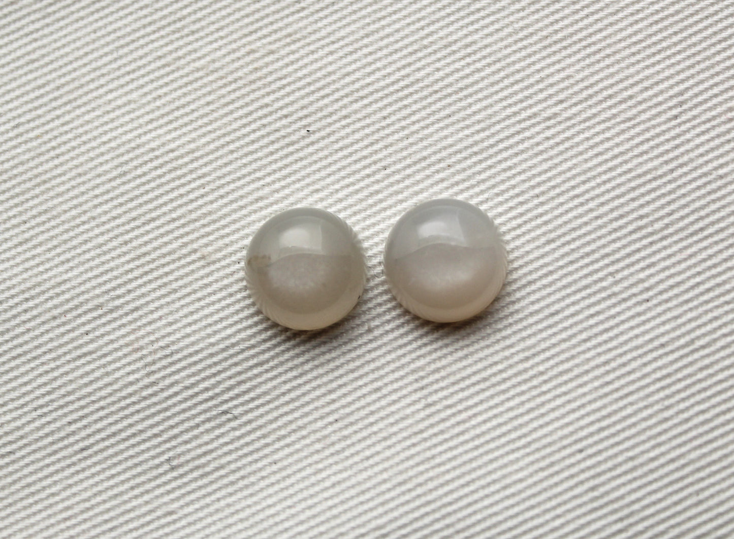 Pair of grey Moonstone cabochons 10 MM Gemstones round