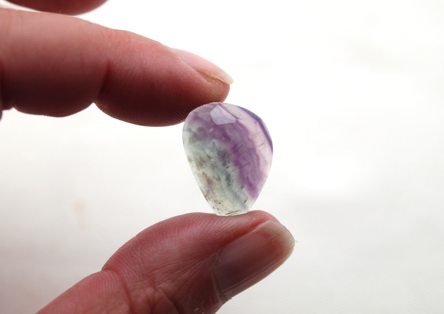 Rosecut Fluorite Cabochon Freeform Violet gemme