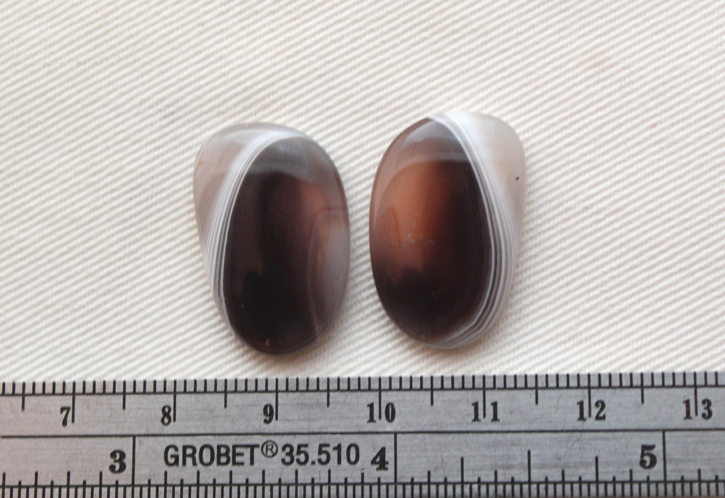 Botswana Agate Pair cabochon Gemstone beige