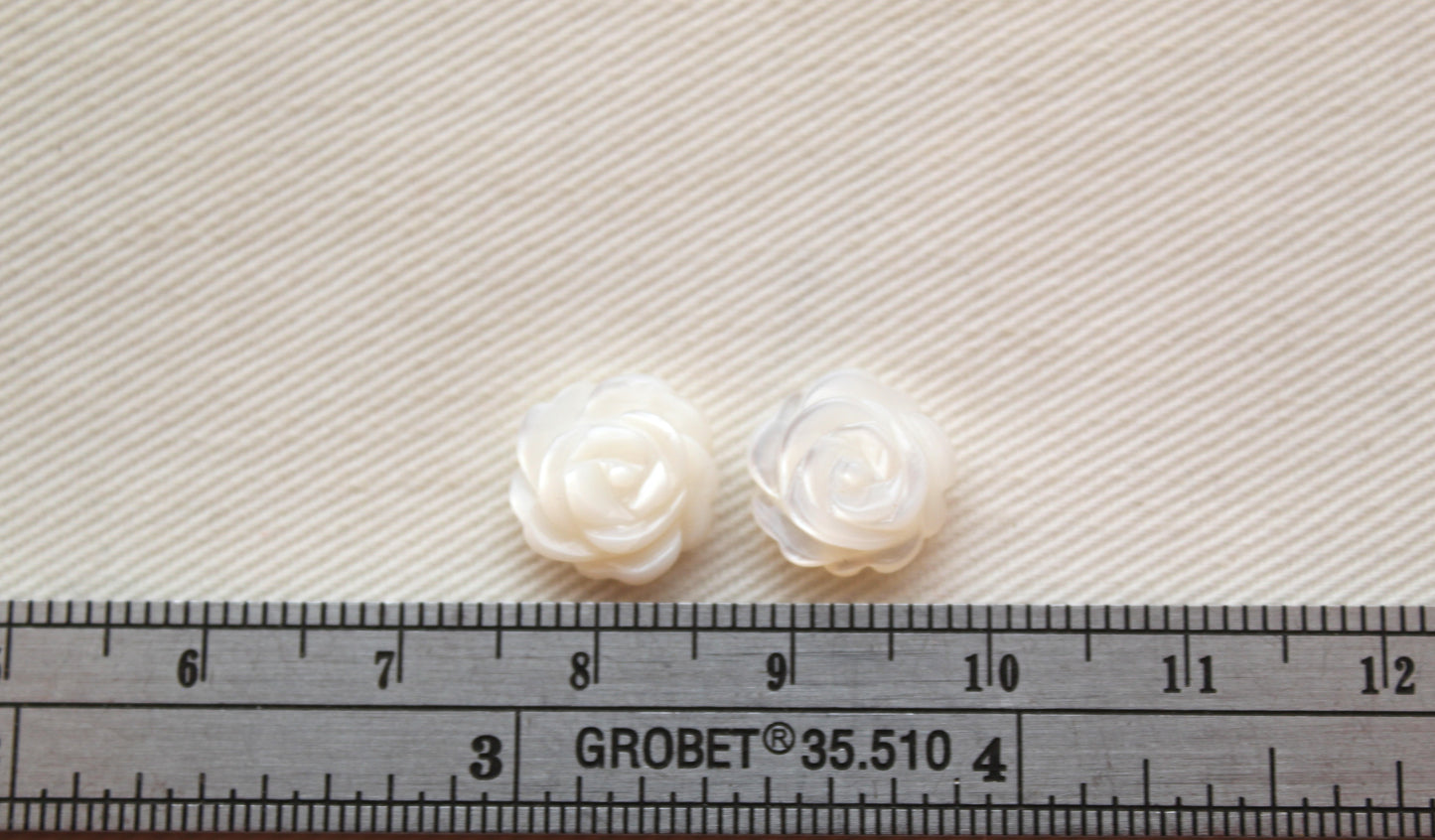 Two Mother of Pearl cabochons Gemstone FLOWER 10MM white