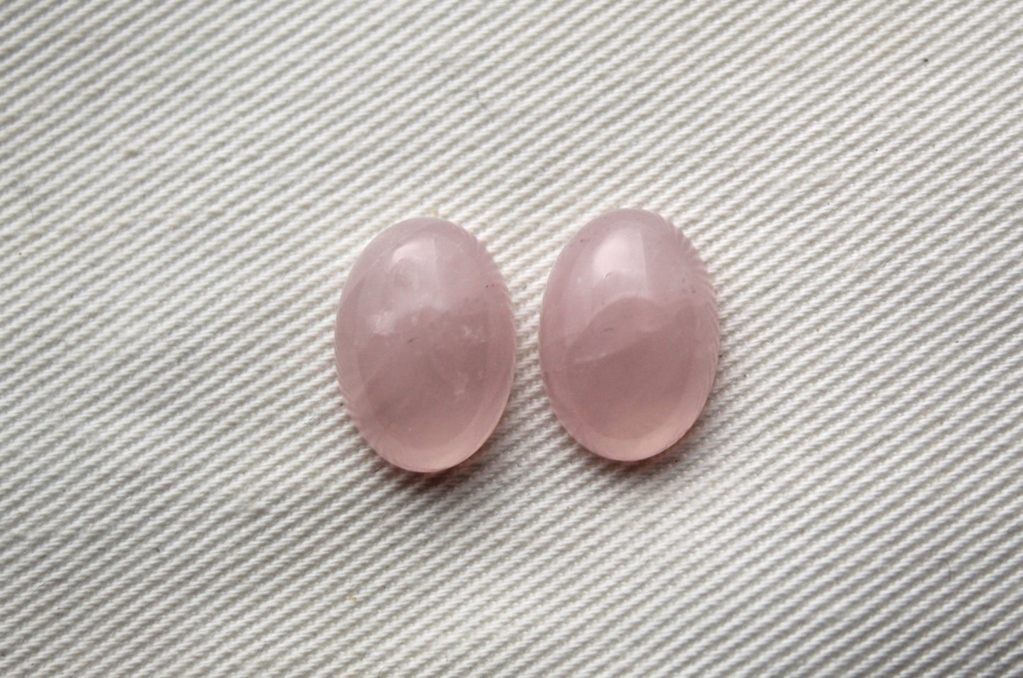 TWO Pink Quartz cabochons Gemstones Oval 10x14MM