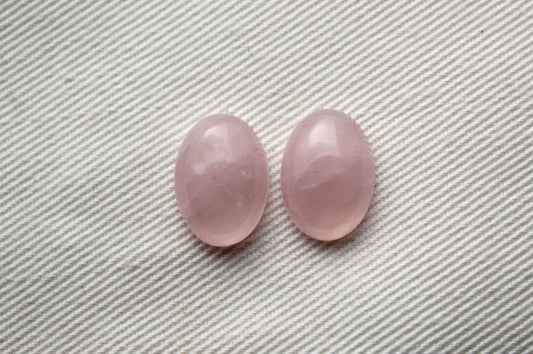 TWO Pink Quartz cabochons Gemstones Oval 10x14MM