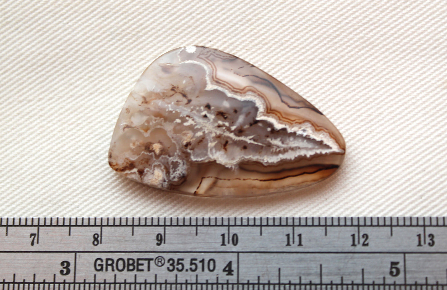 Plume indonésienne Agate Cabochon Gemstone Clear