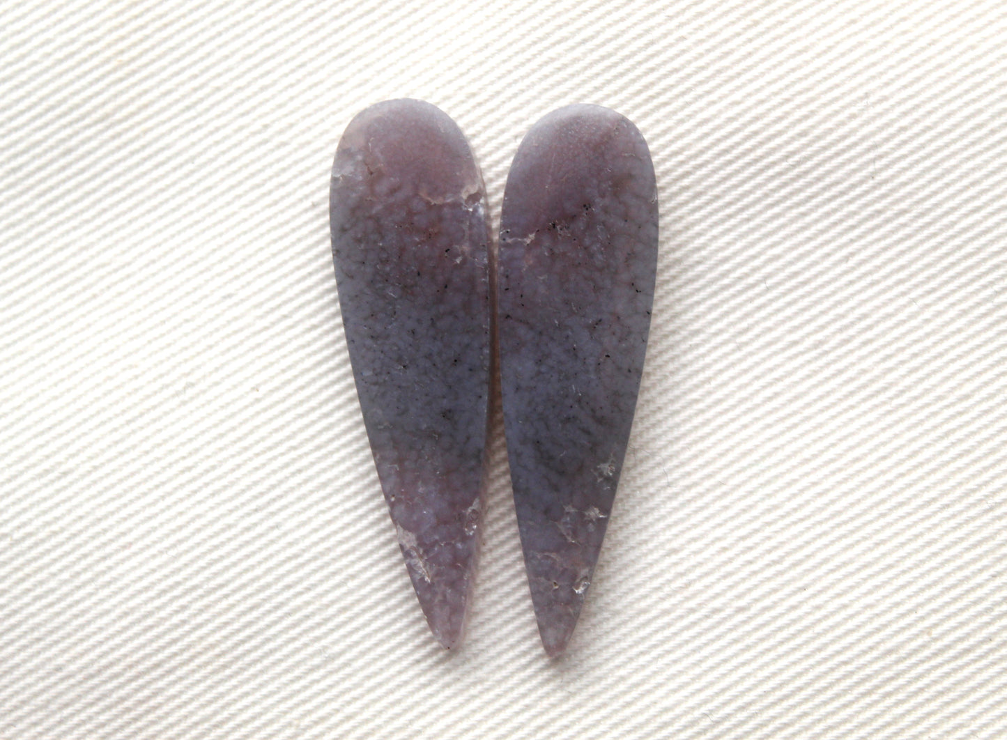 Paire Cabochons Agate Raisin Violet pierres gemmes goutte