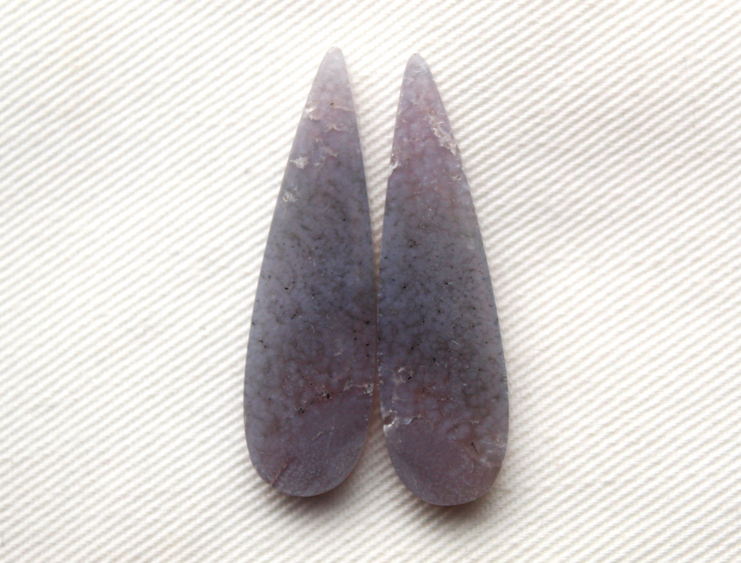 Paire Cabochons Agate Raisin Violet pierres gemmes goutte