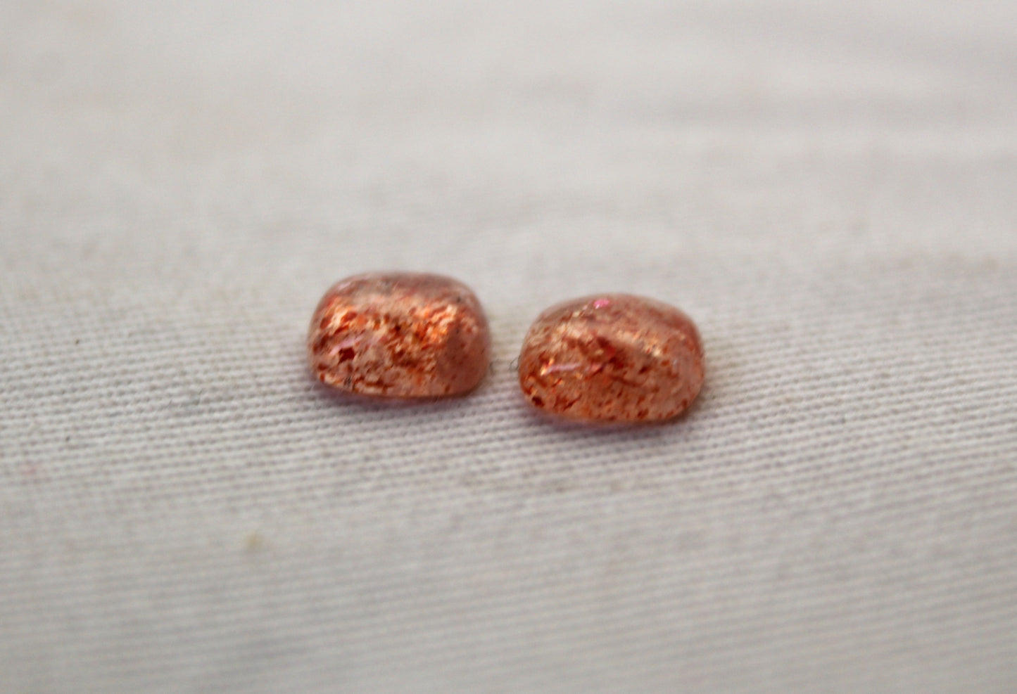 <tc>Deux cabochons de sunstone ovales 10x8MM pierres oranges</tc>