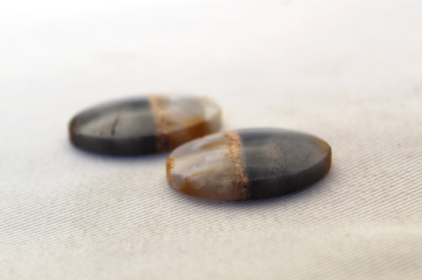 NICE Chalcedony cabochons Pair purple oval