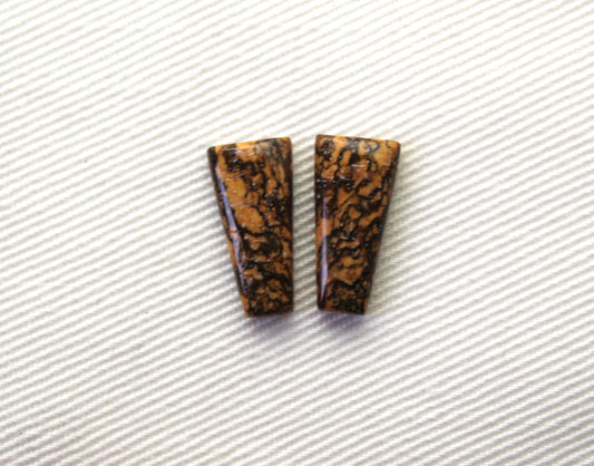 Small pair of Picture Jasper Cabochons beige 7x14MM