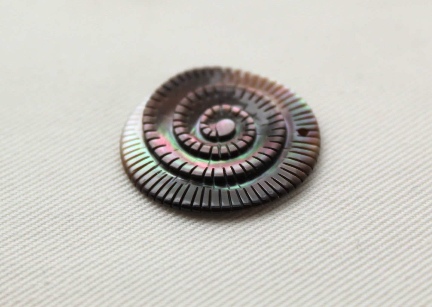 ONE Mother of Pearl drilled cabochon Gemstone round Swirl 25MM