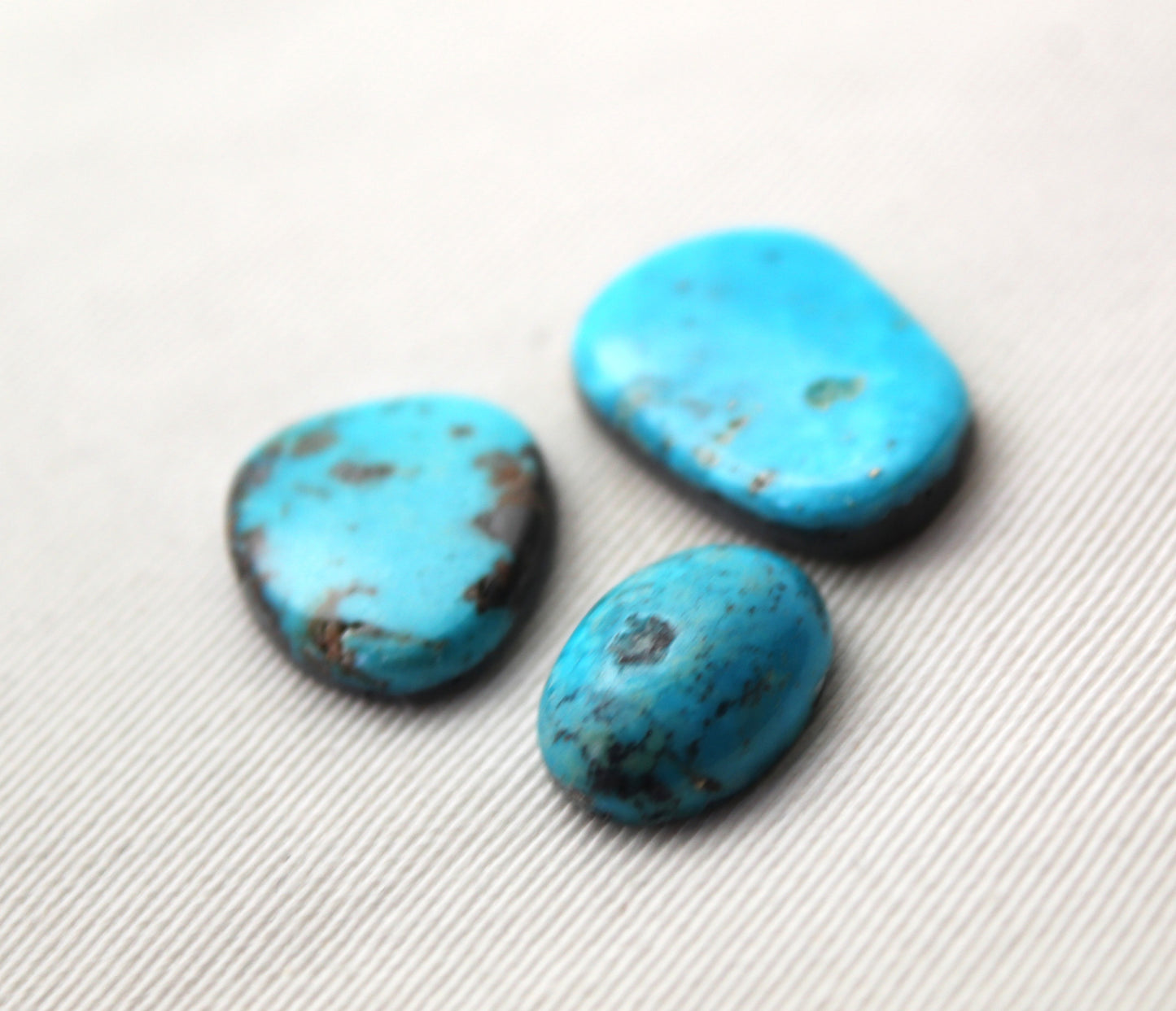 Kingman Turquoise lot Three cabochons Gemstones
