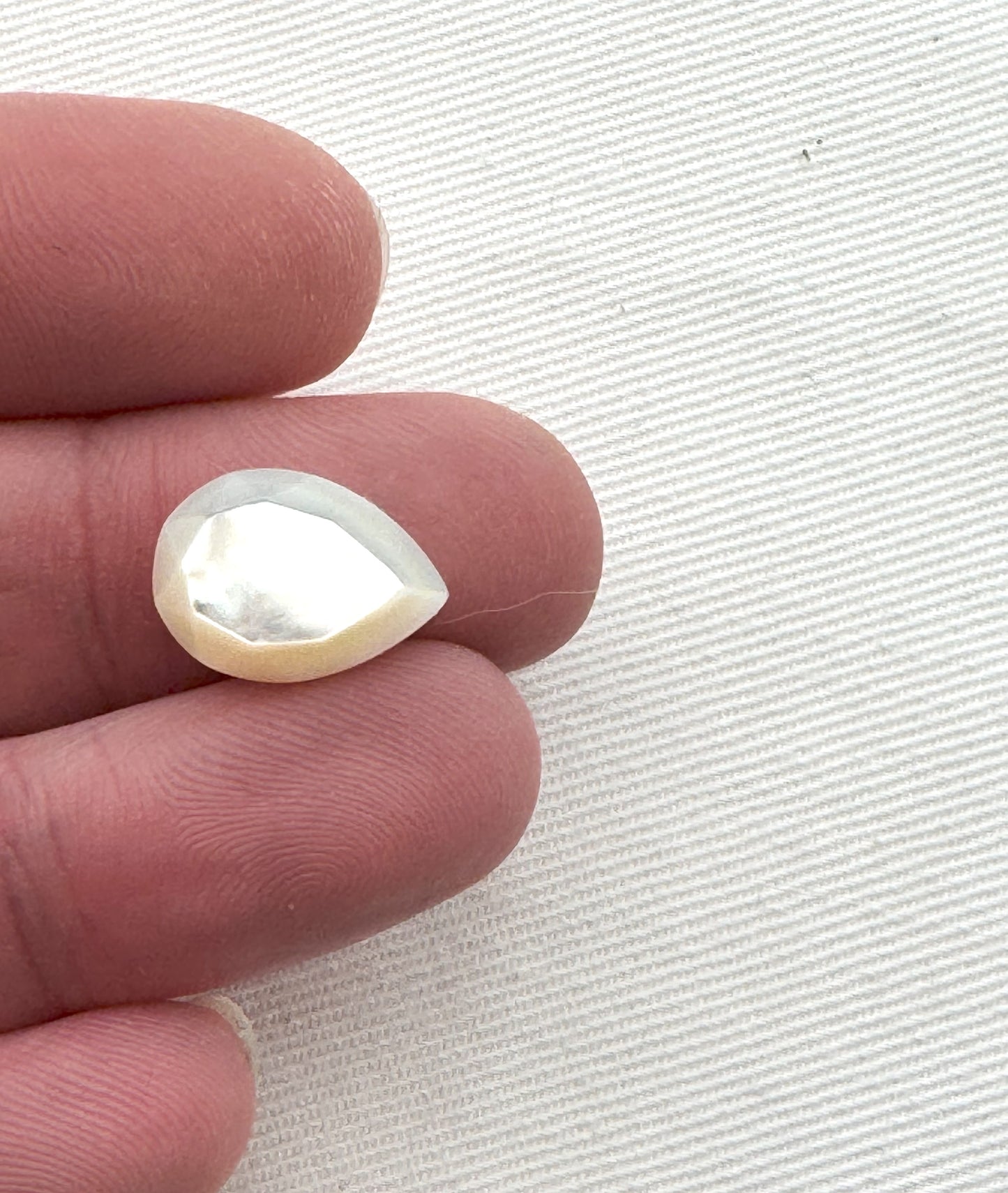 Two Mother of Pearl cabochons Gemstone Pear 10X14MM faceted