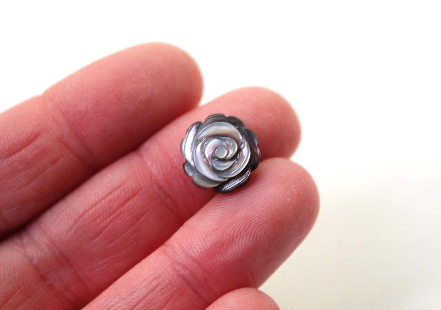 Two Mother of Pearl cabochons Gemstone FLOWER 12MM