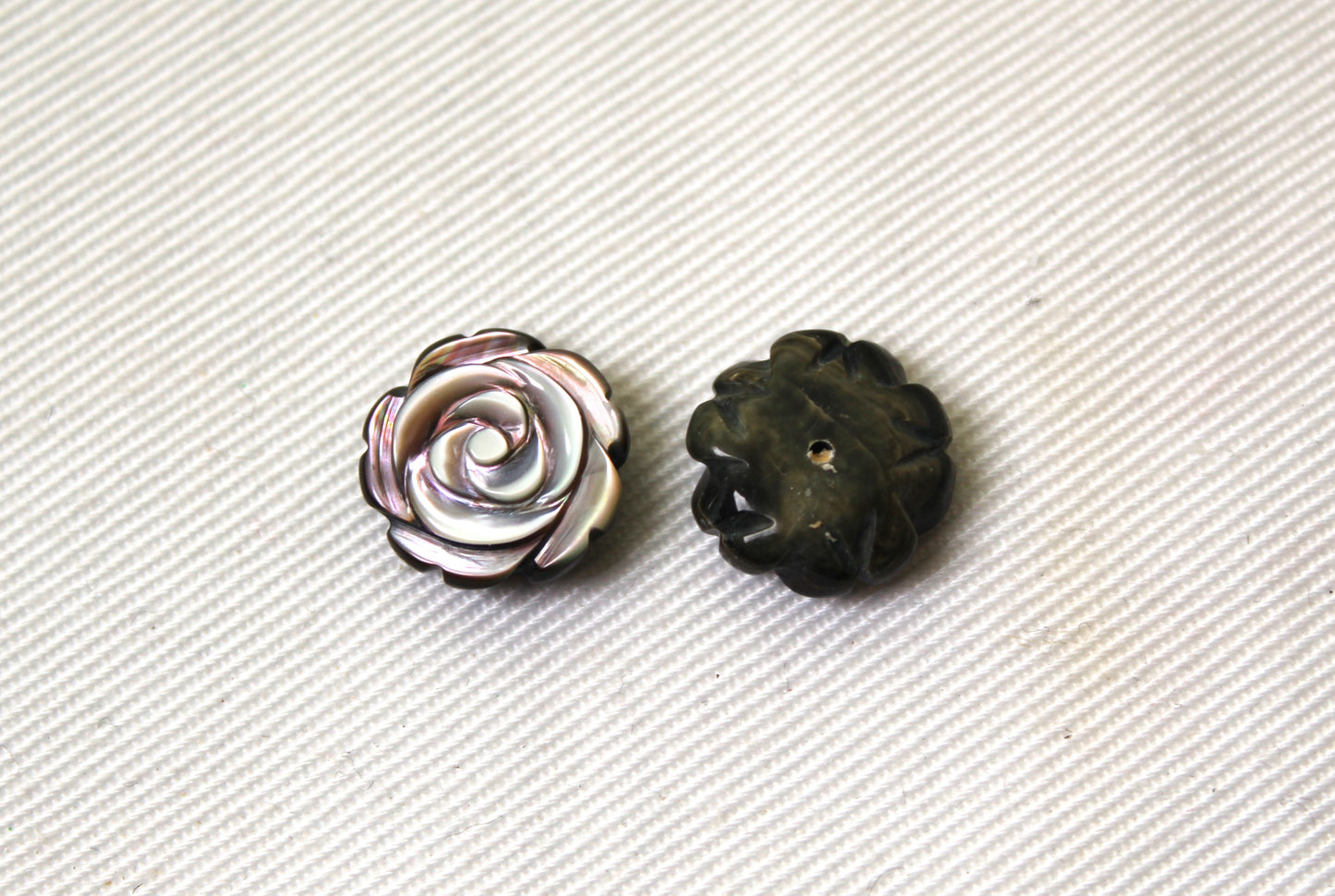 Two Mother of Pearl cabochons Gemstone FLOWER 12MM