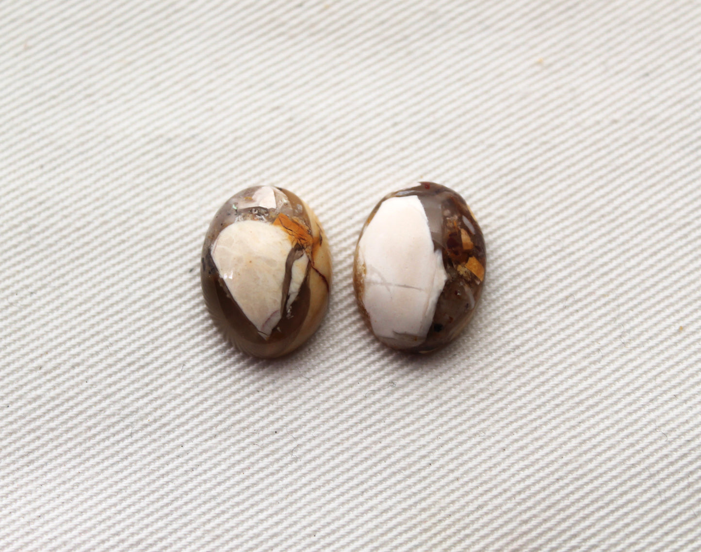 TWO oval cabochons of Brecciated Mookaite Gemstones 12X16MM