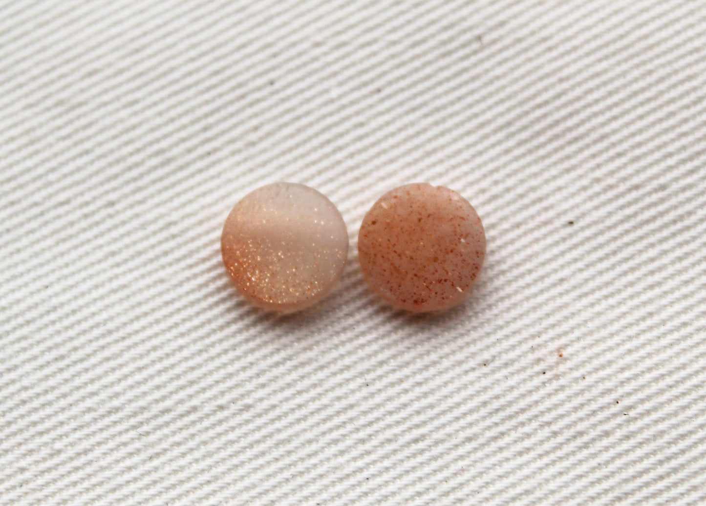 TWO Gold sand Sunstone cabochons 8 MM Gemstones round