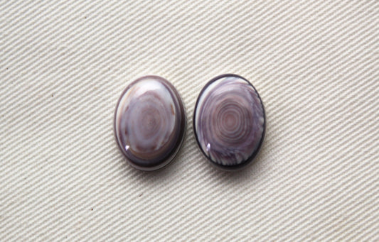 TWO Wampum Quahog Shell Oval 12X16MM purple