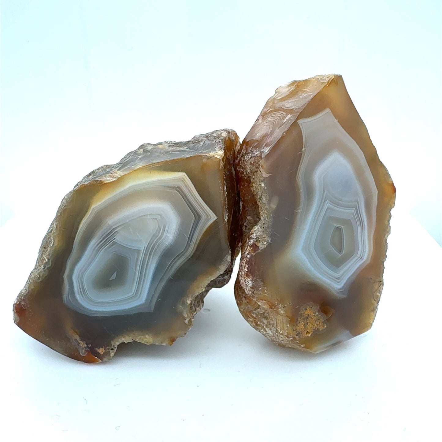 Indonesian Agate nodule polished Parallax Banding