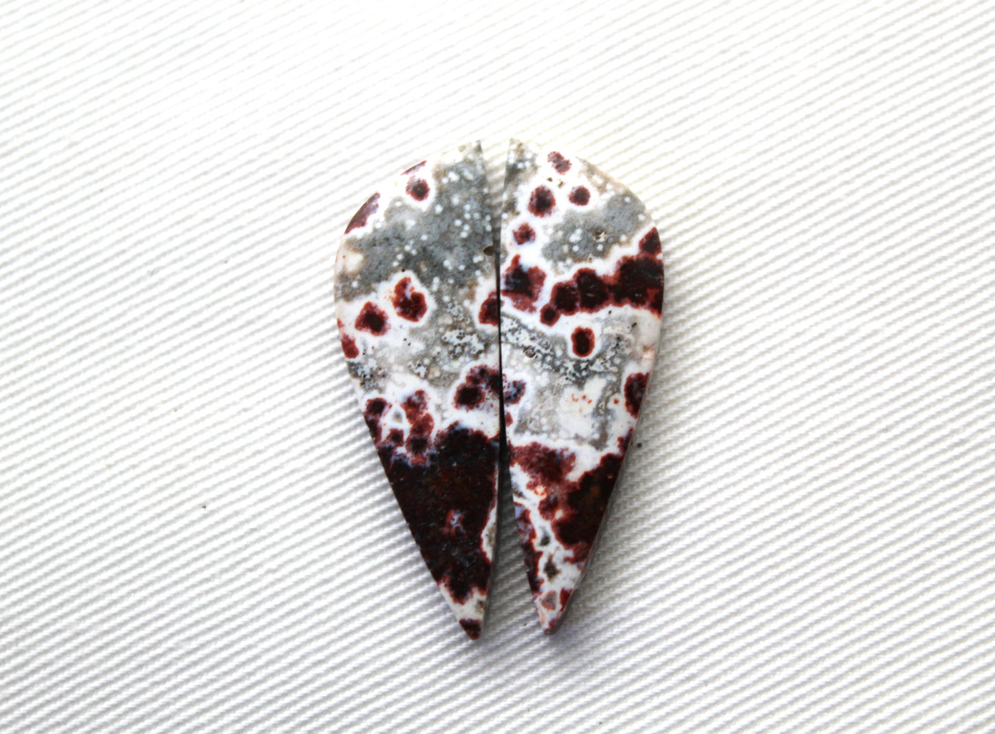 <tc>Paire de cabochons de jaspe de rivière multicolore triangle pierres naturelles</tc>