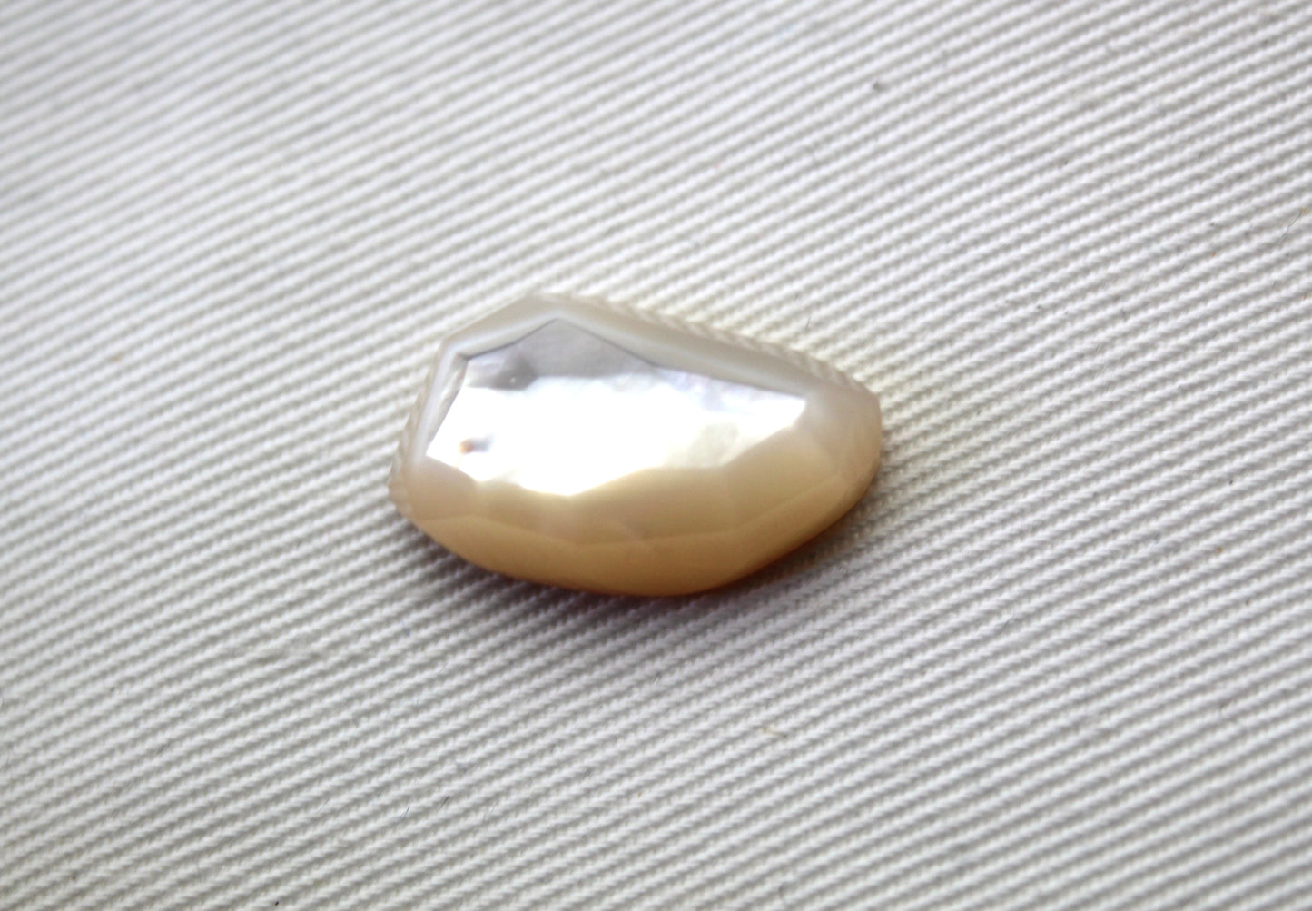 DEUX cabochons Nacre Pierres gemmes rondes 10MM